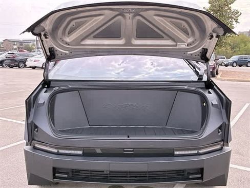 Used 2025 Tesla Cybertruck AWD Crew Cab image 12