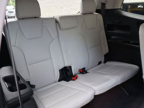 Used 2023 Kia Telluride EX w/ EX Captain's Chair Package AWD/4WD image 30