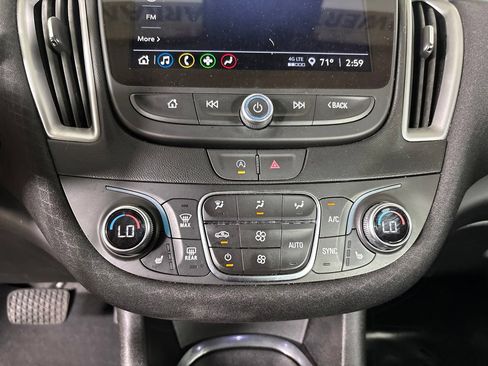 Used 2025 Chevrolet Malibu LT FWD image 16