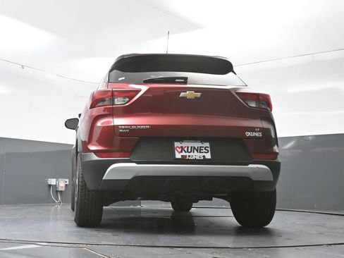 Used 2025 Chevrolet TrailBlazer LT AWD/4WD image 58