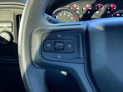 Used 2022 Chevrolet Silverado 1500 Custom image 23