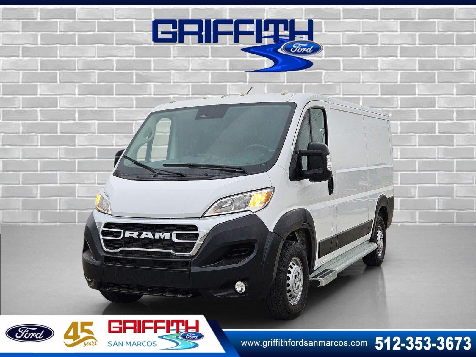 Used 2025 RAM ProMaster 2500 w/ U-Haul Equipment Group FWD image 1