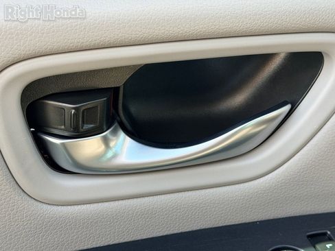 Certified 2024 Honda Pilot EX-L image 20