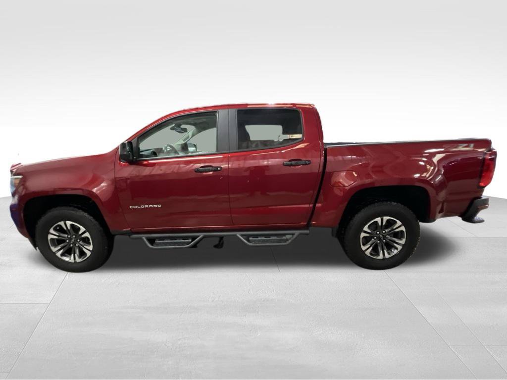 Used 2021 Chevrolet Colorado Z71 AWD/4WD image 2