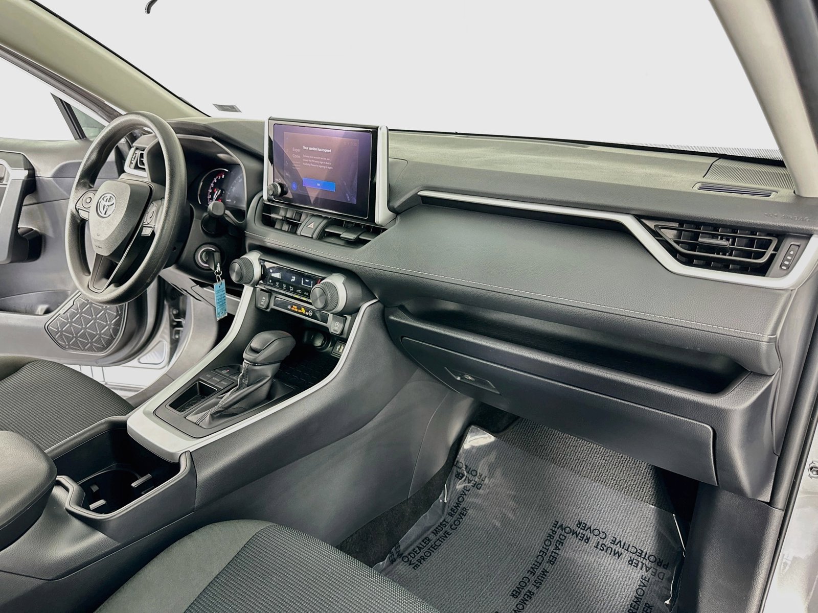Used 2025 Toyota RAV4 LE FWD image 31