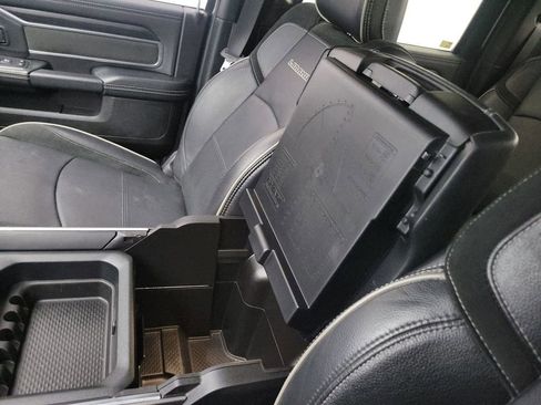 Used 2024 RAM 3500 Laramie w/ Night Edition image 34