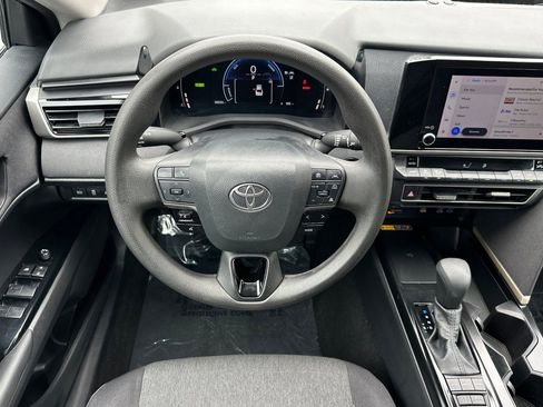 Certified 2025 Toyota Camry LE FWD image 15