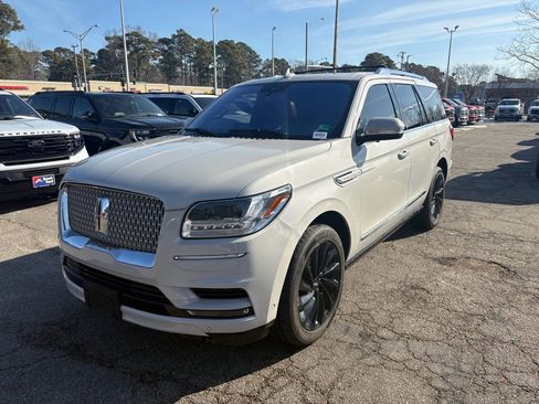Used 2020 Lincoln Navigator Reserve w/ Equipment Group 208A Reserve image 1