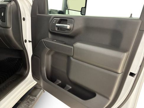 Used 2024 Chevrolet Silverado 2500 Custom w/ Snow Plow Prep/Camper Package AWD/4WD image 15