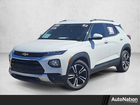 Used 2023 Chevrolet TrailBlazer LT w/ Convenience Package image 1