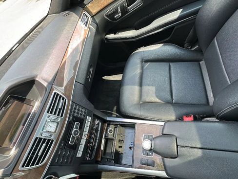 Used 2015 Mercedes-Benz E 350 4MATIC Sedan image 14