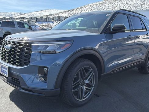 New 2026 Ford Explorer ST-Line w/ ST-Line Street Pack image 7