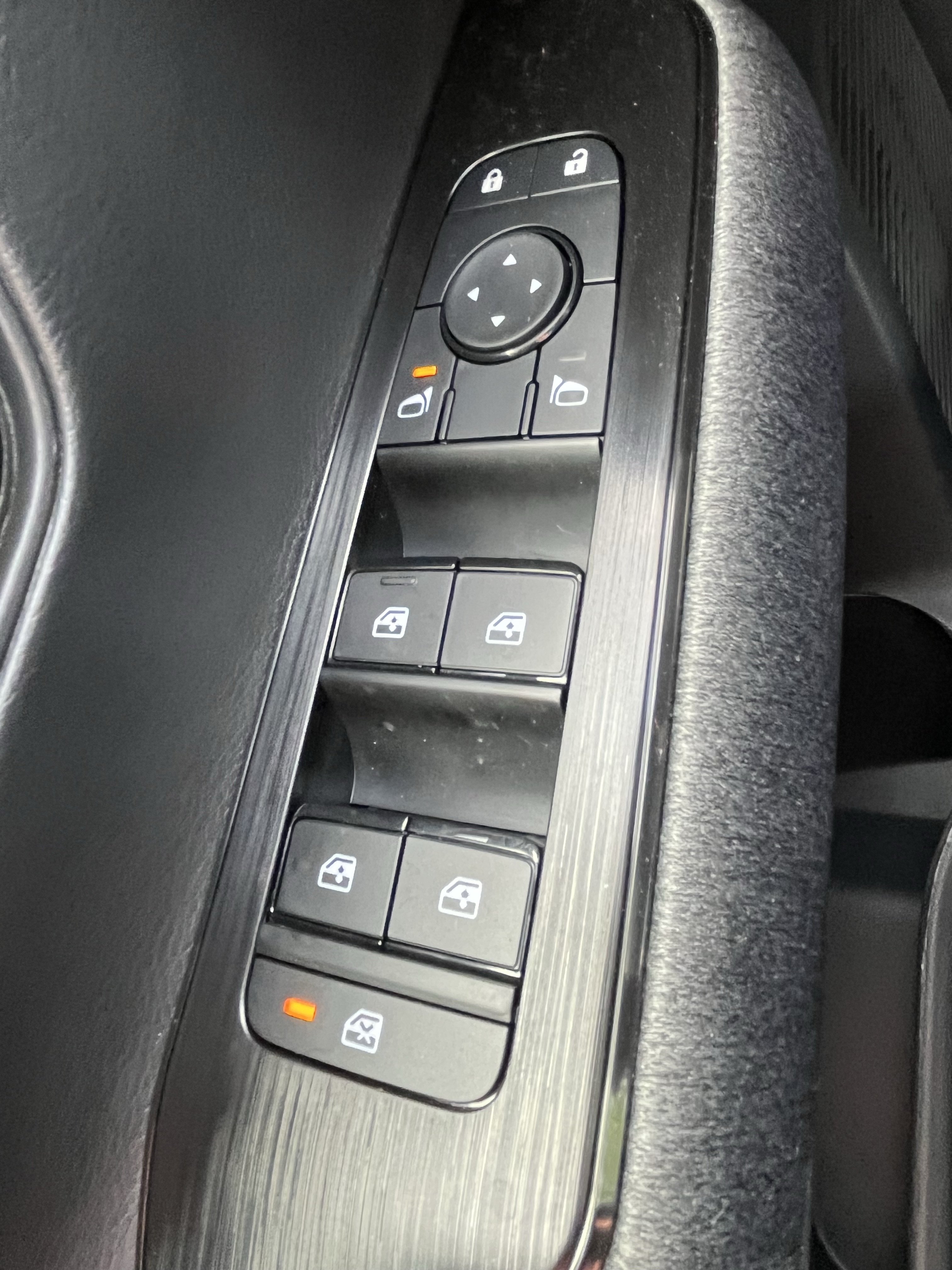 New 2026 Nissan Kicks SV w/ SV Premium Package AWD/4WD image 26