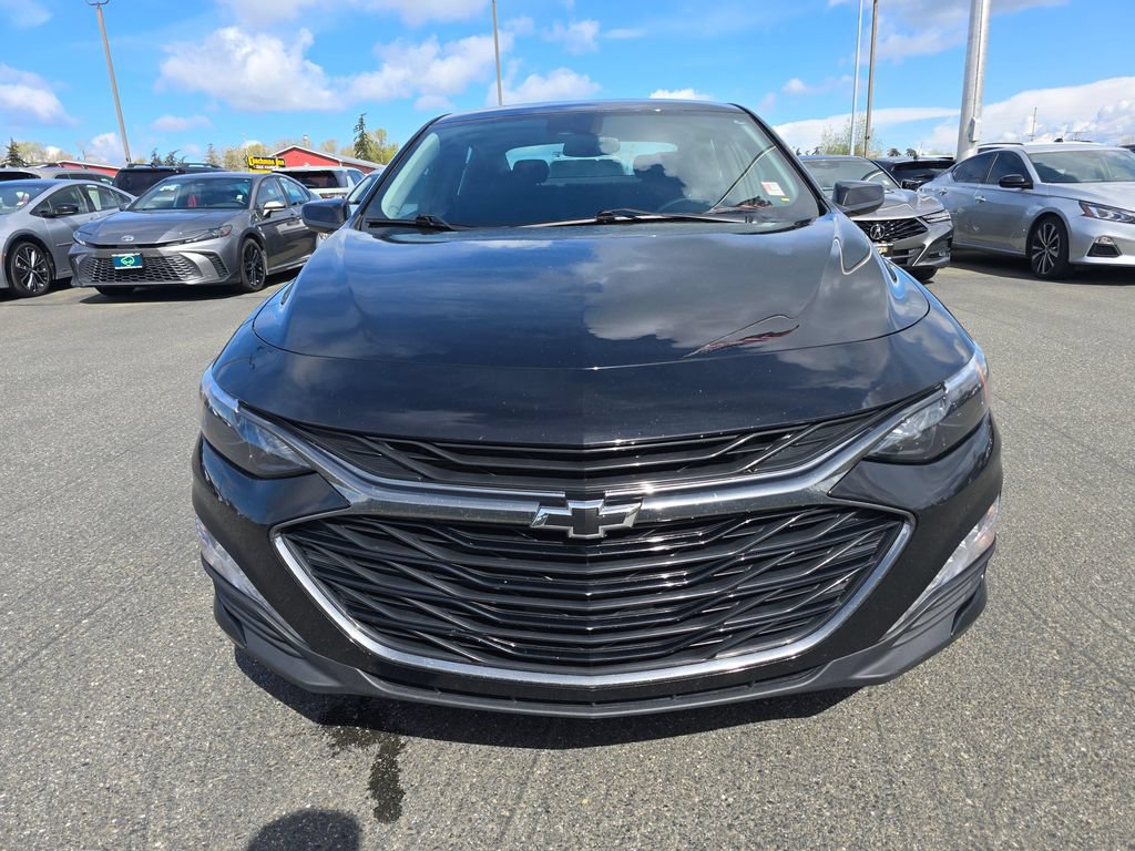 Used 2024 Chevrolet Malibu LT w/ Midnight Edition FWD image 9