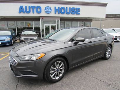 Used 2017 Ford Fusion SE w/ Fusion SE Technology Package