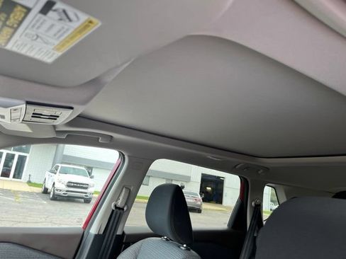 Used 2021 Nissan Rogue SV FWD image 10