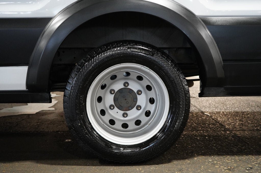 Used 2024 Ford Transit 350 XLT RWD image 29