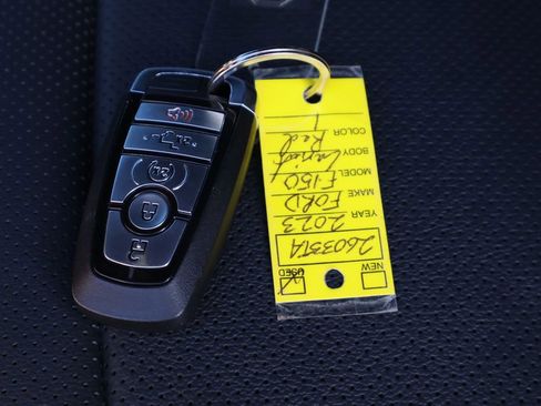 Used 2023 Ford F150 Lariat w/ Max Trailer Tow Package image 33