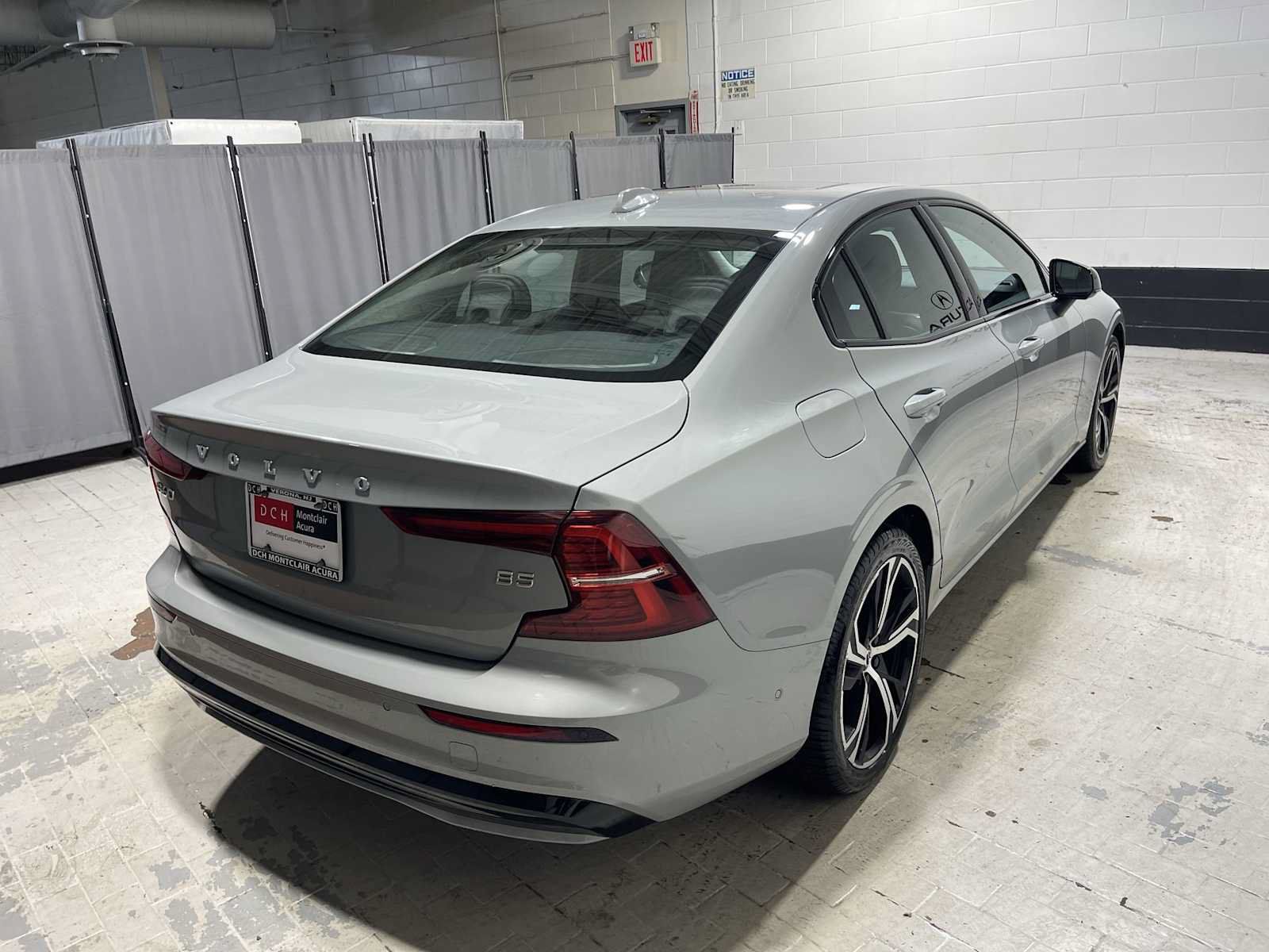Used 2024 Volvo S60 B5 Plus FWD image 26