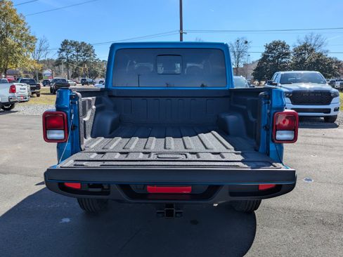 New 2026 Jeep Gladiator Sport image 14
