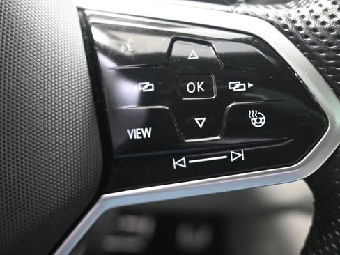 Used 2022 Volkswagen Tiguan SEL R-Line image 28