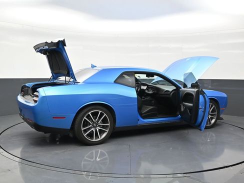 Used 2023 Dodge Challenger R/T w/ Plus Package image 29