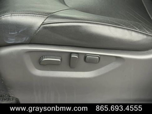 Used 2024 Nissan Armada SL w/ Captain's Chairs Package image 13