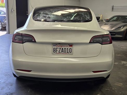 Used 2018 Tesla Model 3 Long Range RWD image 3
