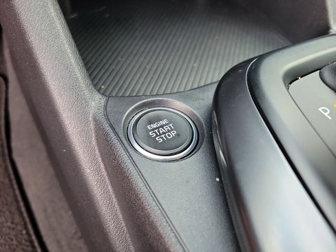 Used 2025 Kia K4 LXS image 12