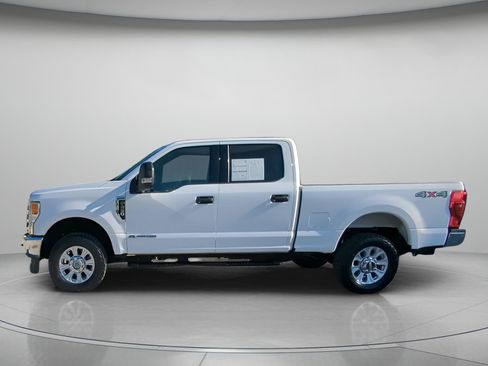 Certified 2022 Ford F250 XLT AWD/4WD image 16