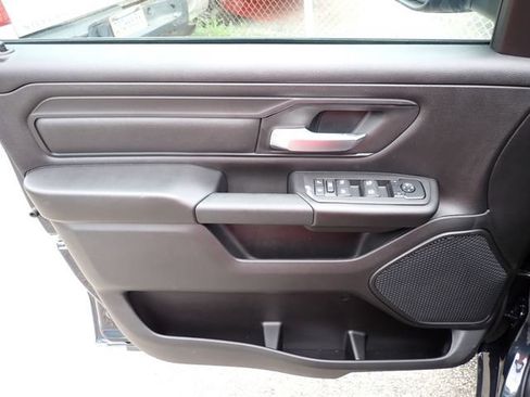 New 2026 RAM 1500 Express AWD/4WD image 17
