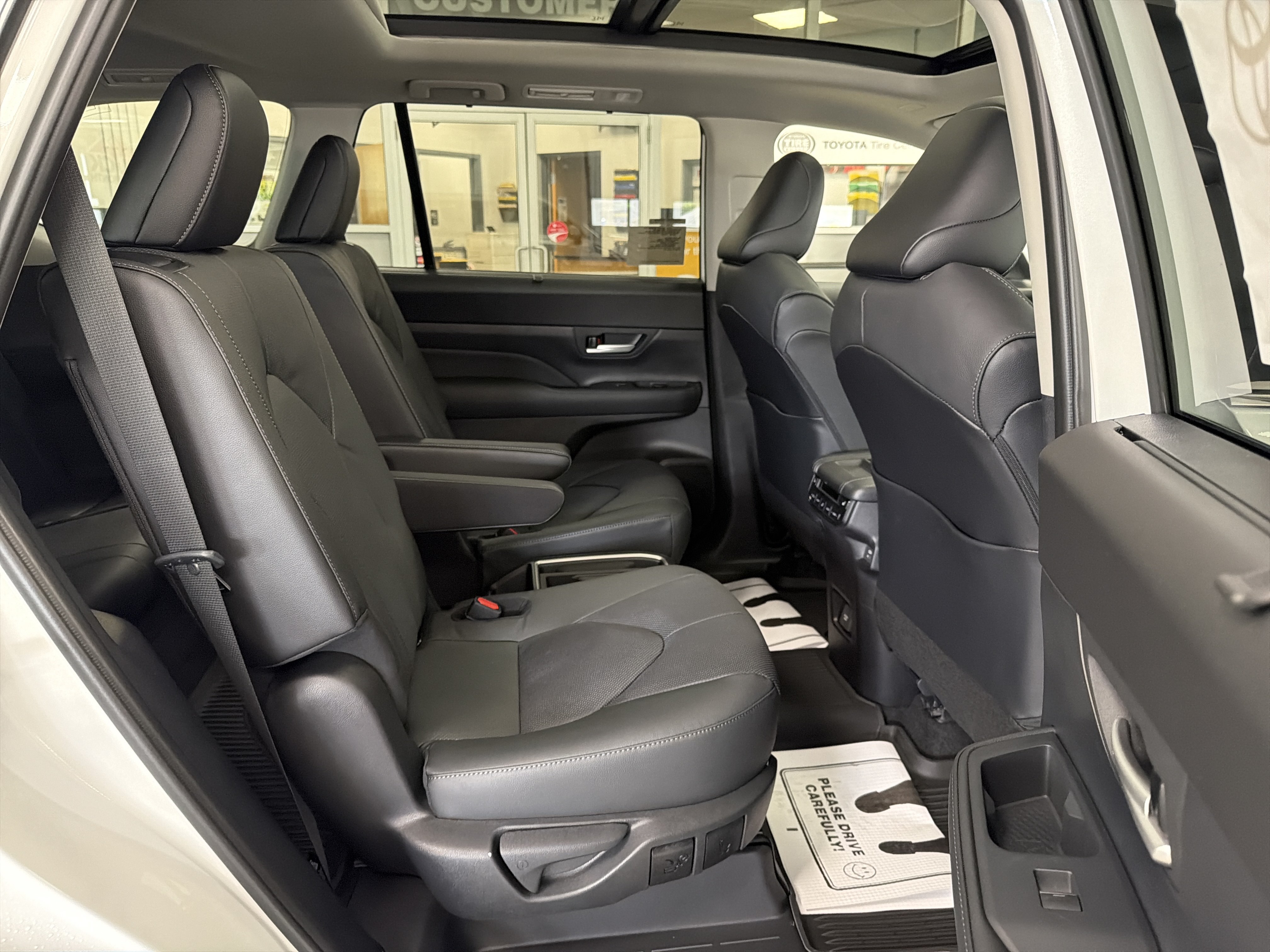 New 2026 Toyota Grand Highlander AWD image 33