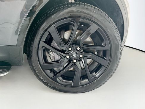 Certified 2022 Land Rover Discovery HSE R-Dynamic AWD/4WD image 31