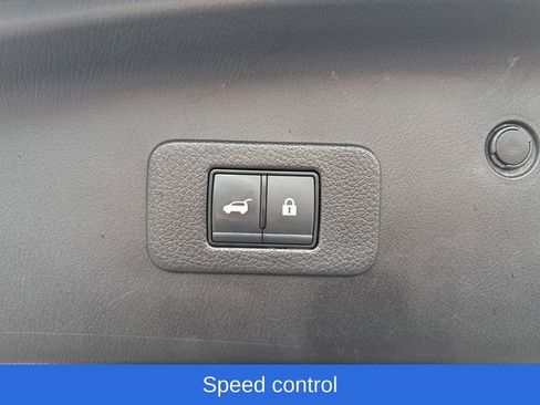 Used 2023 Nissan Armada Platinum image 12