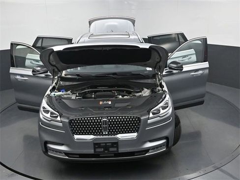 Used 2021 Lincoln Aviator Reserve w/ Equipment Group 202A image 46