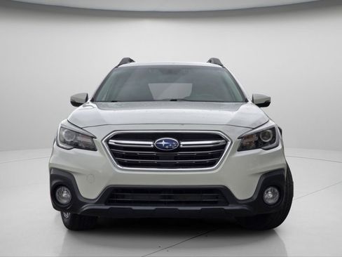 Used 2019 Subaru Outback 3.6R Limited image 3