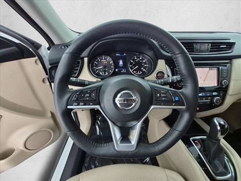 Used 2019 Nissan Rogue SL w/ Premium Package FWD image 30