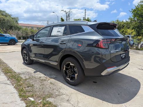 New 2026 Kia Sportage EX image 6