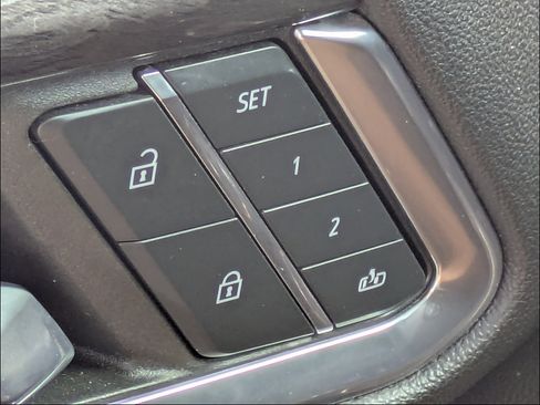 Certified 2023 Chevrolet Silverado 1500 LTZ AWD/4WD image 23