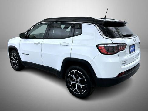 Used 2025 Jeep Compass Limited AWD/4WD image 7