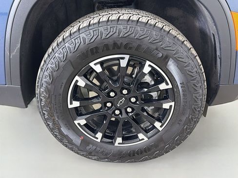 Used 2026 Chevrolet Traverse Z71 w/ Driver Confidence Package AWD/4WD image 28