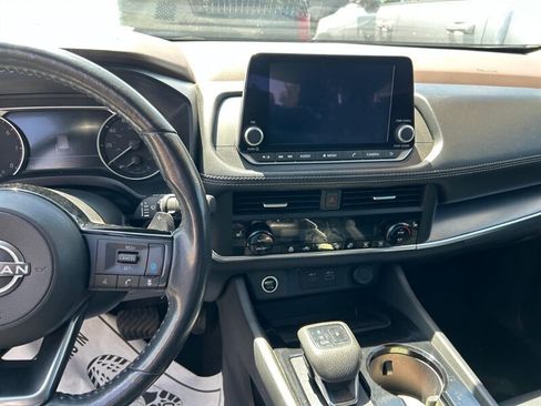 Used 2023 Nissan Rogue SV w/ SV Premium B Package FWD image 30