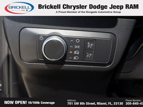 Used 2022 Ford Escape SE image 28