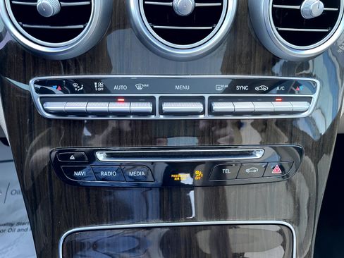 Used 2016 Mercedes-Benz GLC 300 image 19