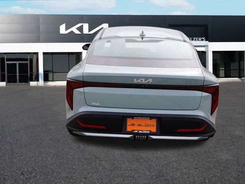 New 2025 Kia K4 EX image 4
