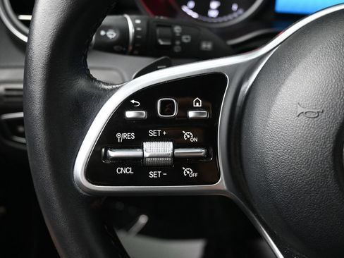 Used 2022 Mercedes-Benz GLC 300 w/ Premium Package Lite image 24