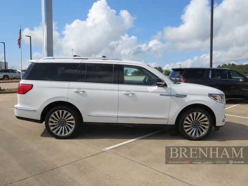 Used 2020 Lincoln Navigator Reserve w/ Luxury Package image 7