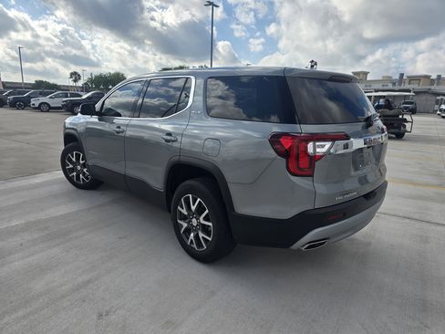 Used 2023 GMC Acadia SLE w/ LPO, Floor Liner Package image 5