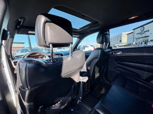 Used 2015 Jeep Grand Cherokee Limited image 26