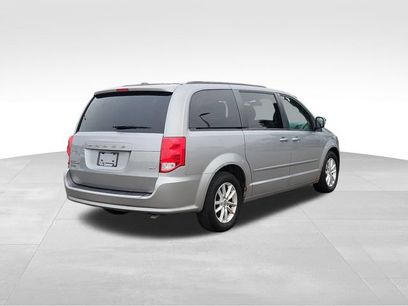Used 2015 Dodge Grand Caravan SXT w/ UConnect Hands-Free Group